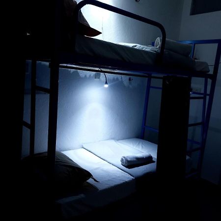 Chez Prabha Homestay ポンディシェリ エクステリア 写真