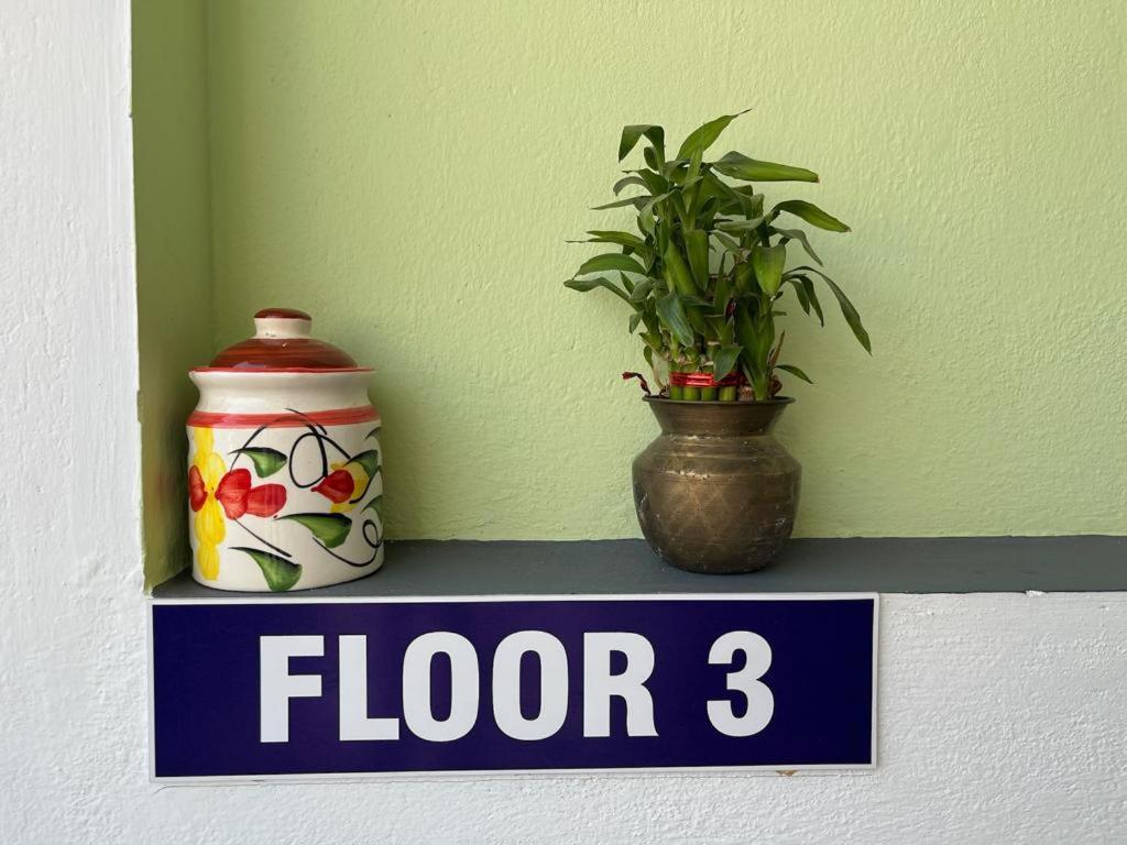 Chez Prabha Homestay ポンディシェリ エクステリア 写真