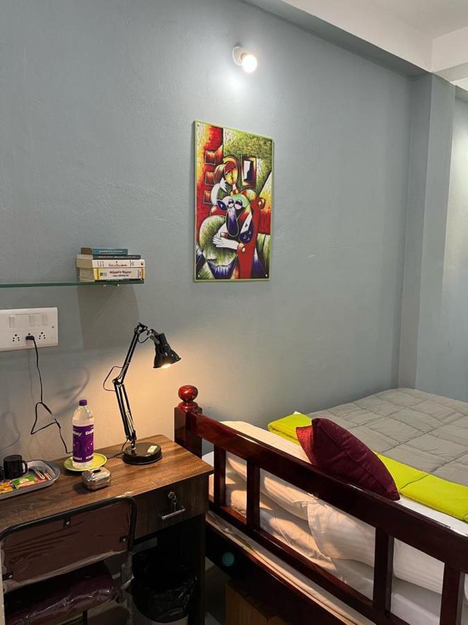 Chez Prabha Homestay ポンディシェリ エクステリア 写真