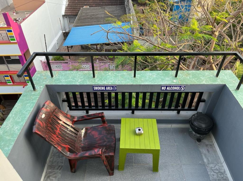 Chez Prabha Homestay ポンディシェリ エクステリア 写真