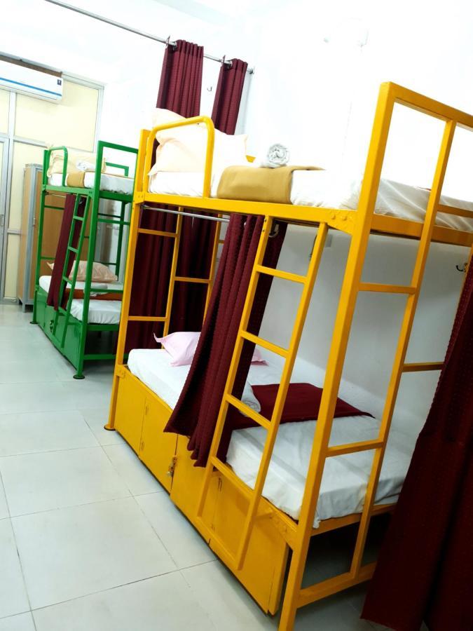 Chez Prabha Homestay ポンディシェリ エクステリア 写真